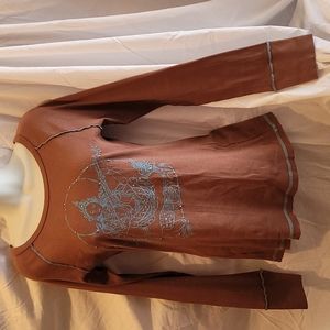 Ladies long sleeved top